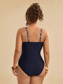 Maiô Feminino com detalhe em Retalhos Estampado - Nicolle. Plus Size