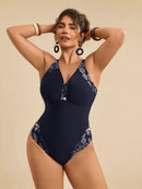 Maiô Feminino com detalhe em Retalhos Estampado - Nicolle. Plus Size