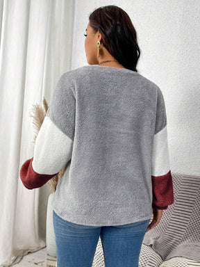 Moletom Feminino com Gola Redonda em Blocos de Cor - Soraya. Plus Size