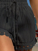 Short Feminino com Barra de Renda - Vivienne