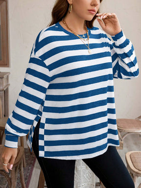 Suéter Feminino com Fendas Laterais - Lyra . Plus Size