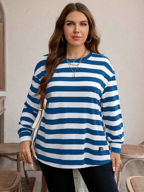 Suéter Feminino com Fendas Laterais - Lyra . Plus Size