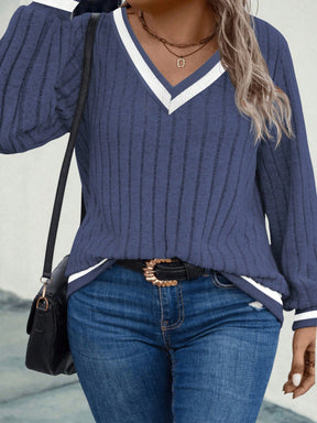 Suéter Feminino de Malha Macia de Gola V - Ravena. Plus Size