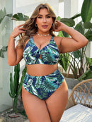 Biquíni Feminino com Top Ajustável e Estampa Listrada - Margot. Plus Size.