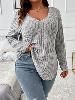 Blusa feminina canelada manga longa e gola V canelada Pierina. Plus Size