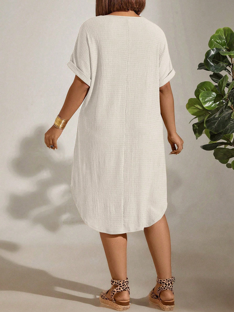 Vestido Feminino com Textura Leve e Manga Morcego - Eleonora. Plus Size