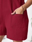 Macacão Feminino Plus Size Com Bolso Frontal E Nó Nas Alças